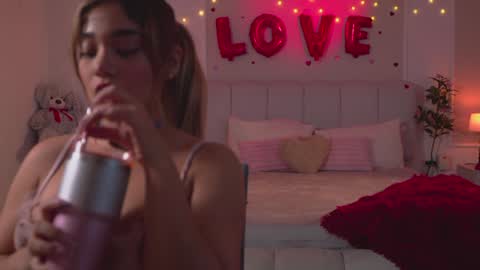 Snapshot of ashley_ospino chatting on February 13, 11:45 pm Ashley online show from February 13, 11:45 pm