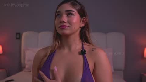 Snapshot of ashley_ospino chatting on July 6, 11:40 pm Ashley online show from July 6, 11:40 pm