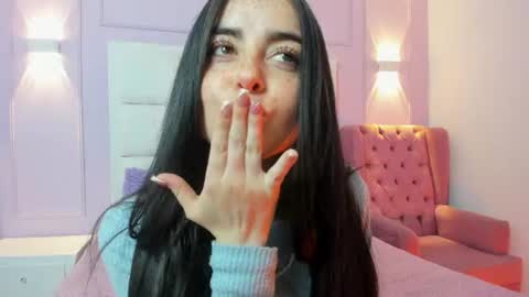 Snapshot of ashley_petit chatting on July 28, 1:32 pm ashley_petit online show from July 28, 1:32 pm