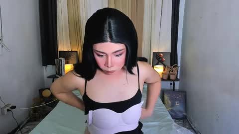 Snapshot of ashley_slutty chatting on June 5, 2:01 pm ashley online show from June 5, 2:01 pm