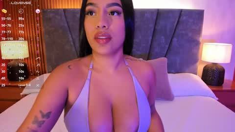 Snapshot of ashley_smith_x chatting on September 19, 7:36 pm Sara Smith online show from September 19, 7:36 pm