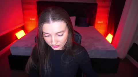 ashleybaee online show from December 2, 2:23 pm