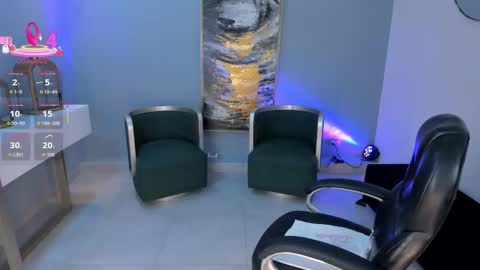 Snapshot of ashleyjhonson1 chatting on November 25, 8:20 pm Ashley Jhonson online show from November 25, 8:20 pm