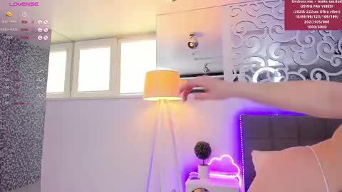 AshleyJonse online show from March 18, 5:54 am