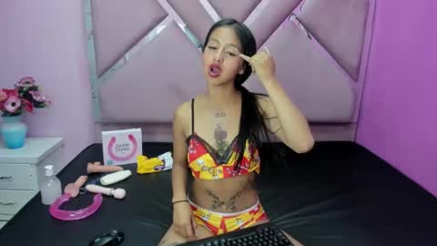 Snapshot of ashleyprescott chatting on March 1, 4:11 pm AshleyPrescott online show from March 1, 4:11 pm