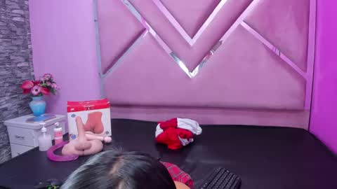 Snapshot of ashleyprescott chatting on September 23, 2:09 pm AshleyPrescott online show from September 23, 2:09 pm