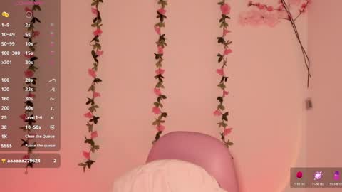 Snapshot of ashleyroys_111 chatting on April 27, 7:56 pm dahiana online show from April 27, 7:56 pm