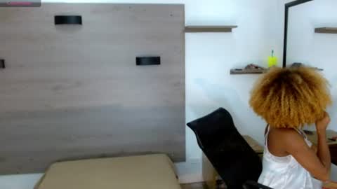 Snapshot of ashleysofiathenison chatting on July 11, 12:41 pm ashleysofiathenison online show from July 11, 12:41 pm