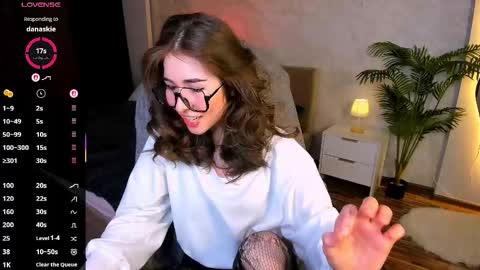 Ashley online show from February 4, 1:28 pm