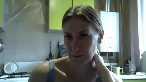 Snapshot of ashleyxhoney chatting on May 25, 7:58 am AshleyXHoney online show from May 25, 7:58 am