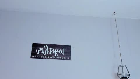 kylie online show from November 25, 2:00 am