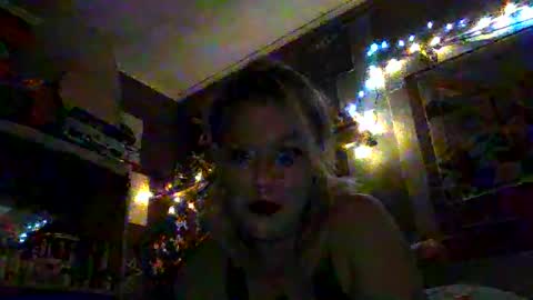ashlie694 online show from November 1, 12:12 am