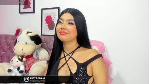 Snapshot of ashliekitty_011 chatting on April 14, 11:44 pm Ashlie online show from April 14, 11:44 pm