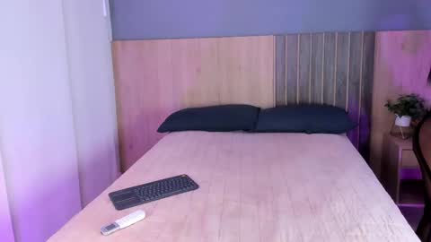 Ashly online show from January 8, 3:31 am