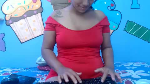 ashly online show from October 6, 2:20 am