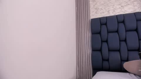 ashlybenison online show from March 14, 5:46 am