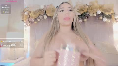 Paula Baleta  online show from December 8, 8:09 am