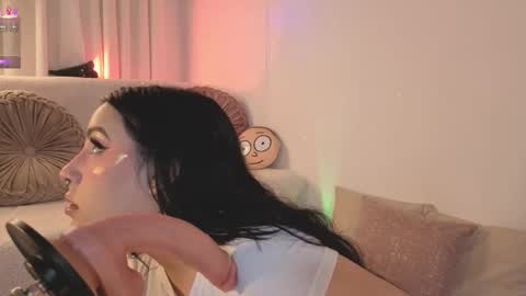 Ash  online show from February 26, 10:20 pm