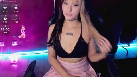 Mila online show from March 11, 6:53 am