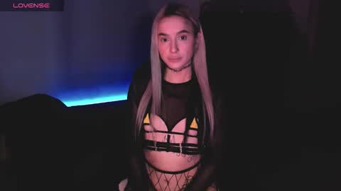 Mila online show from January 17, 7:46 am