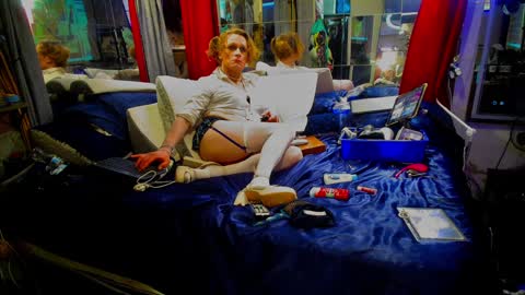 Snapshot of ashmomo chatting on January 6, 12:16 am ashmomo online show from January 6, 12:16 am