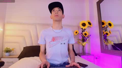 Ashton Myers online show from September 28, 12:21 pm