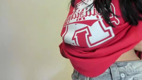 Snapshot of asia_lune chatting on April 25, 3:09 am MyaFontaine online show from April 25, 3:09 am