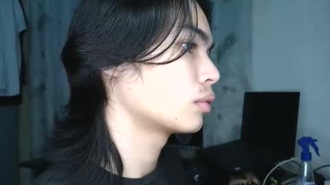 asian_babyboi online show from October 17, 11:02 am
