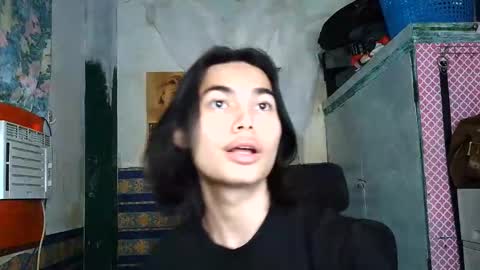 asian_babyboi online show from June 5, 7:58 am