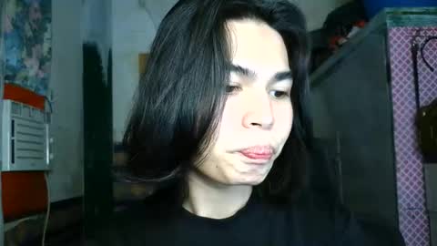 asian_babyboi online show from June 8, 1:33 pm