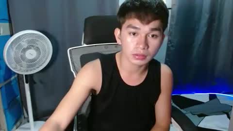 Snapshot of asian_chick931262 chatting on October 27, 2:54 pm asian_chick931262 online show from October 27, 2:54 pm