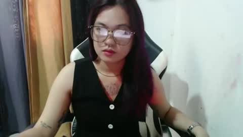 Snapshot of asian_honey69 chatting on May 3, 8:31 am bb girl online show from May 3, 8:31 am