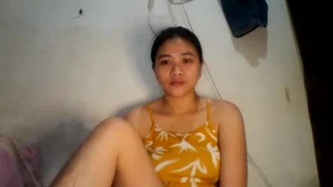 Snapshot of asian_hornypussy chatting on December 13, 1:37 am asian_hornypussy online show from December 13, 1:37 am