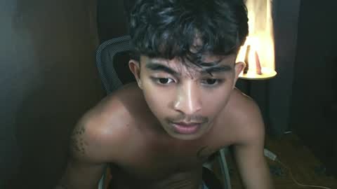 Snapshot of asian_hunk_moreno chatting on June 19, 5:28 pm Yuri online show from June 19, 5:28 pm
