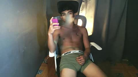 Snapshot of asian_hunk_moreno chatting on July 3, 6:36 pm Yuri online show from July 3, 6:36 pm