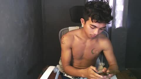 Snapshot of asian_hunk_moreno chatting on July 14, 6:29 am Yuri online show from July 14, 6:29 am