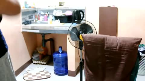 Alex online show from August 6, 6:54 pm