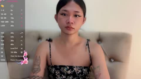 Snapshot of asian_loloera chatting on May 10, 9:36 am Rhea online show from May 10, 9:36 am
