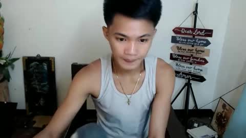 asian_lover05 online show from October 21, 6:08 pm