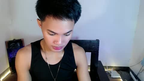 asian_lover05 online show from February 26, 6:07 pm