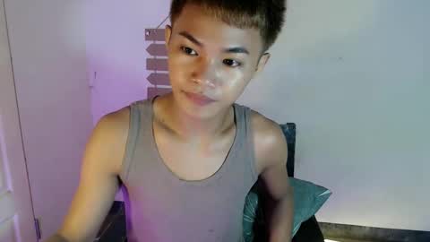 asian_lover05 online show from April 14, 4:57 pm