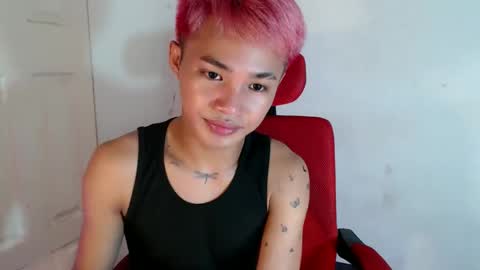 Snapshot of asian_lover05 chatting on May 13, 5:54 pm asian_lover05 online show from May 13, 5:54 pm