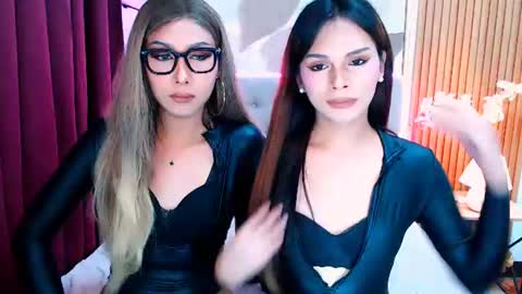 Snapshot of asian_mooreen chatting on June 19, 7:12 am mooreen online show from June 19, 7:12 am