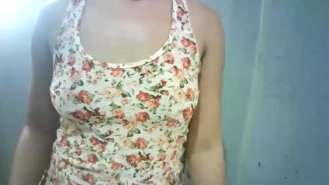 Snapshot of asian_novielyn19xxx chatting on May 9, 1:33 am asian_novielyn19xxx online show from May 9, 1:33 am
