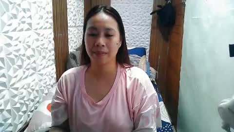 Snapshot of asian_sexydimples chatting on June 1, 4:09 pm Trixie online show from June 1, 4:09 pm