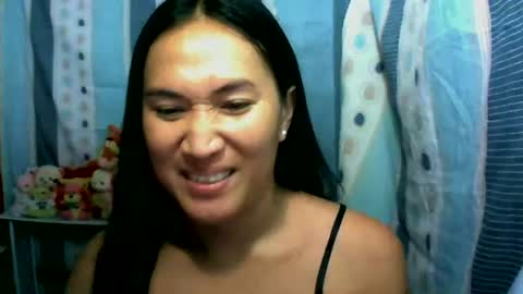 Snapshot of asian_shangxxx chatting on June 21, 2:41 pm asian_shangxxx online show from June 21, 2:41 pm