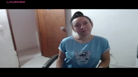 Damara Roland online show from April 18, 9:26 pm