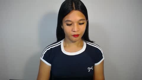 Yan online show from April 19, 4:06 pm