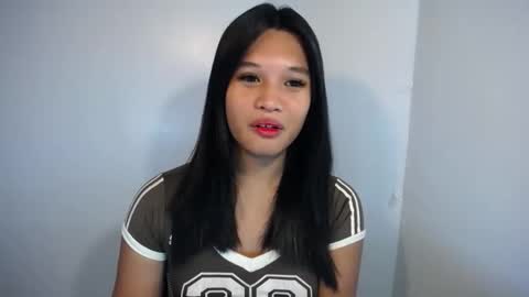 Yan online show from April 27, 1:31 pm