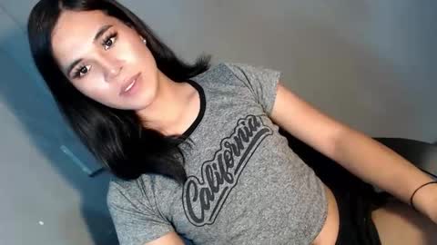 asianblk_barbiedoll online show from September 25, 4:00 pm